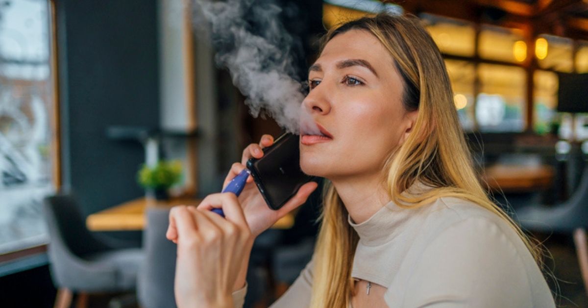 vape electronic smoke The Long-term Effects of Vaping on Pulmonary Function main image 0