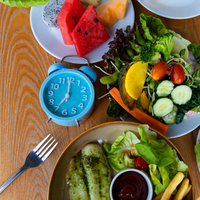 Alarm clock with IF (Intermittent Fasting) 16 and 8 diet rule and weight loss concept